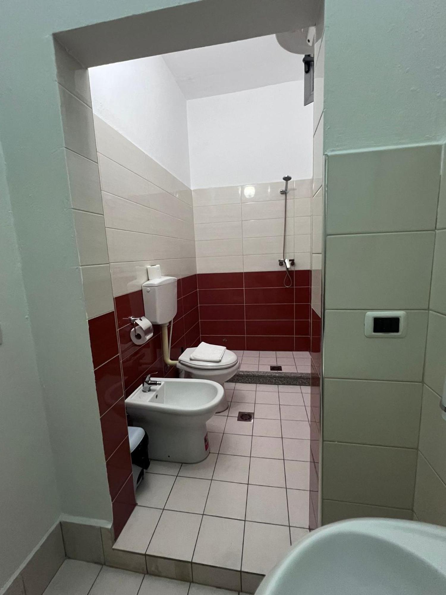 Hostel Internacional Grilë Eksteriør billede